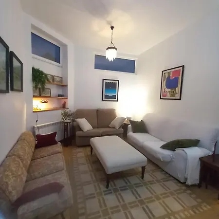 Apartment Con Pequeno Jardin En El Centro Ferrol